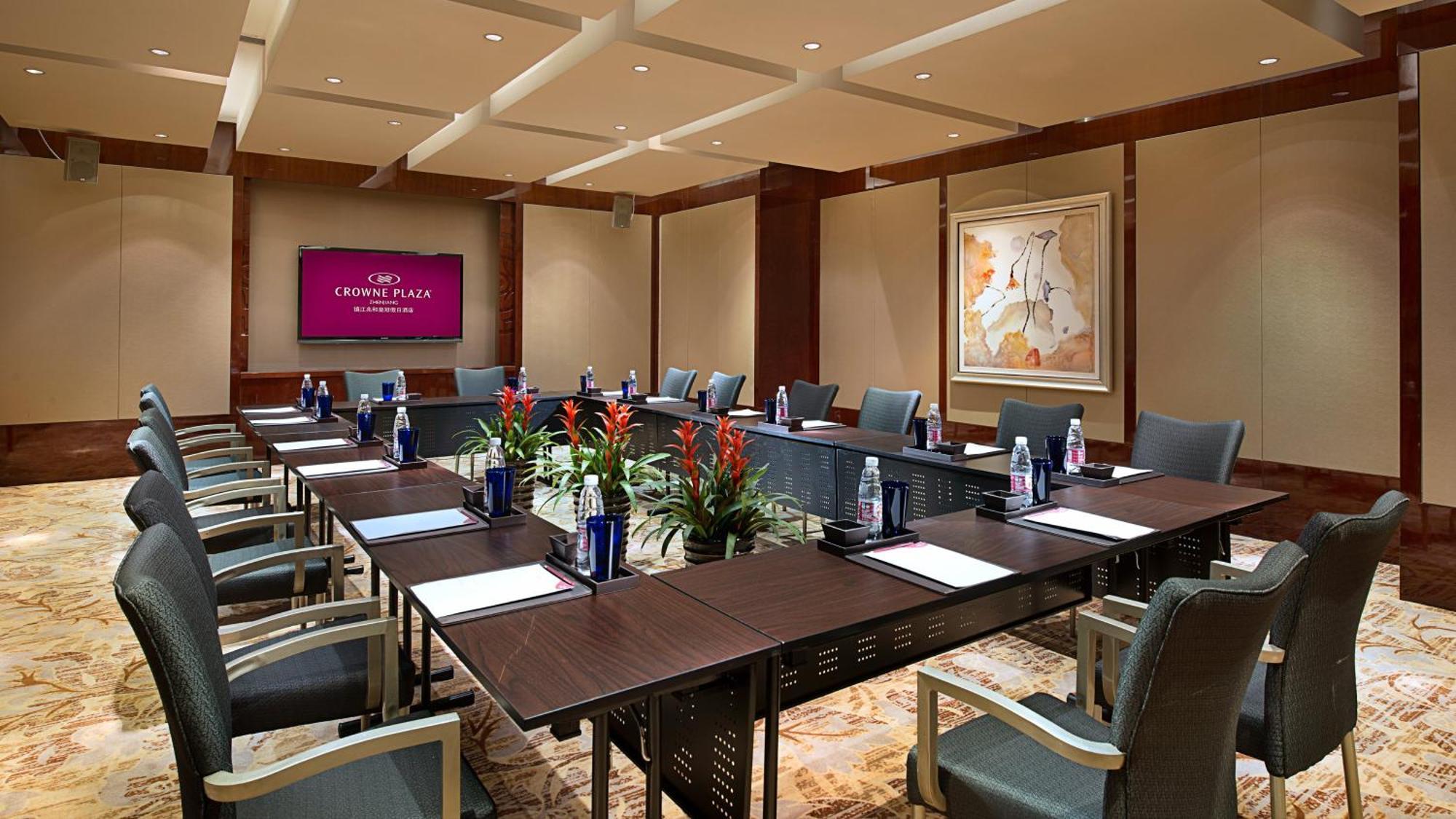 Hotel Crowne Plaza Zhenjiang By Ihg Exterior foto
