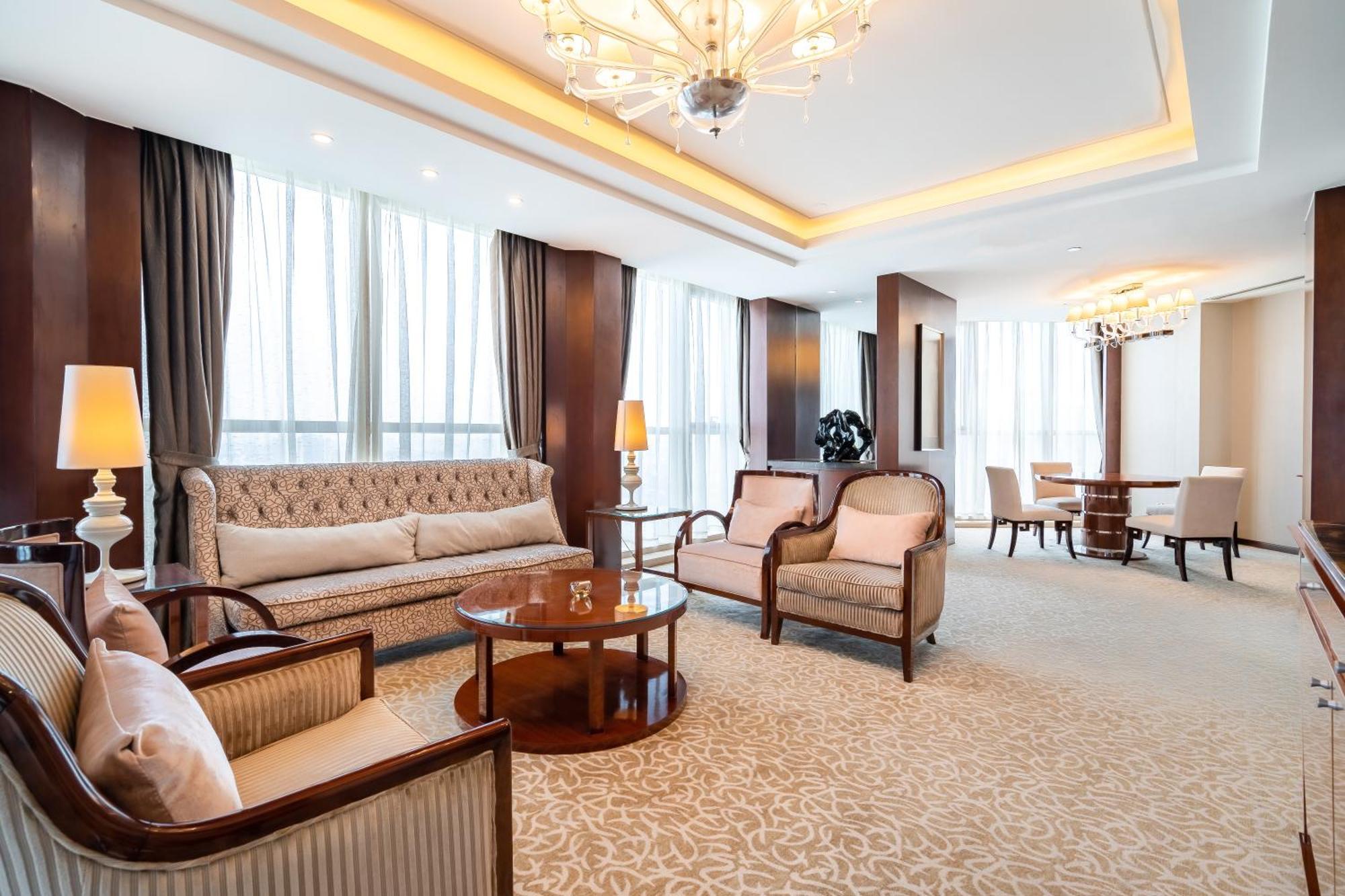Hotel Crowne Plaza Zhenjiang By Ihg Exterior foto