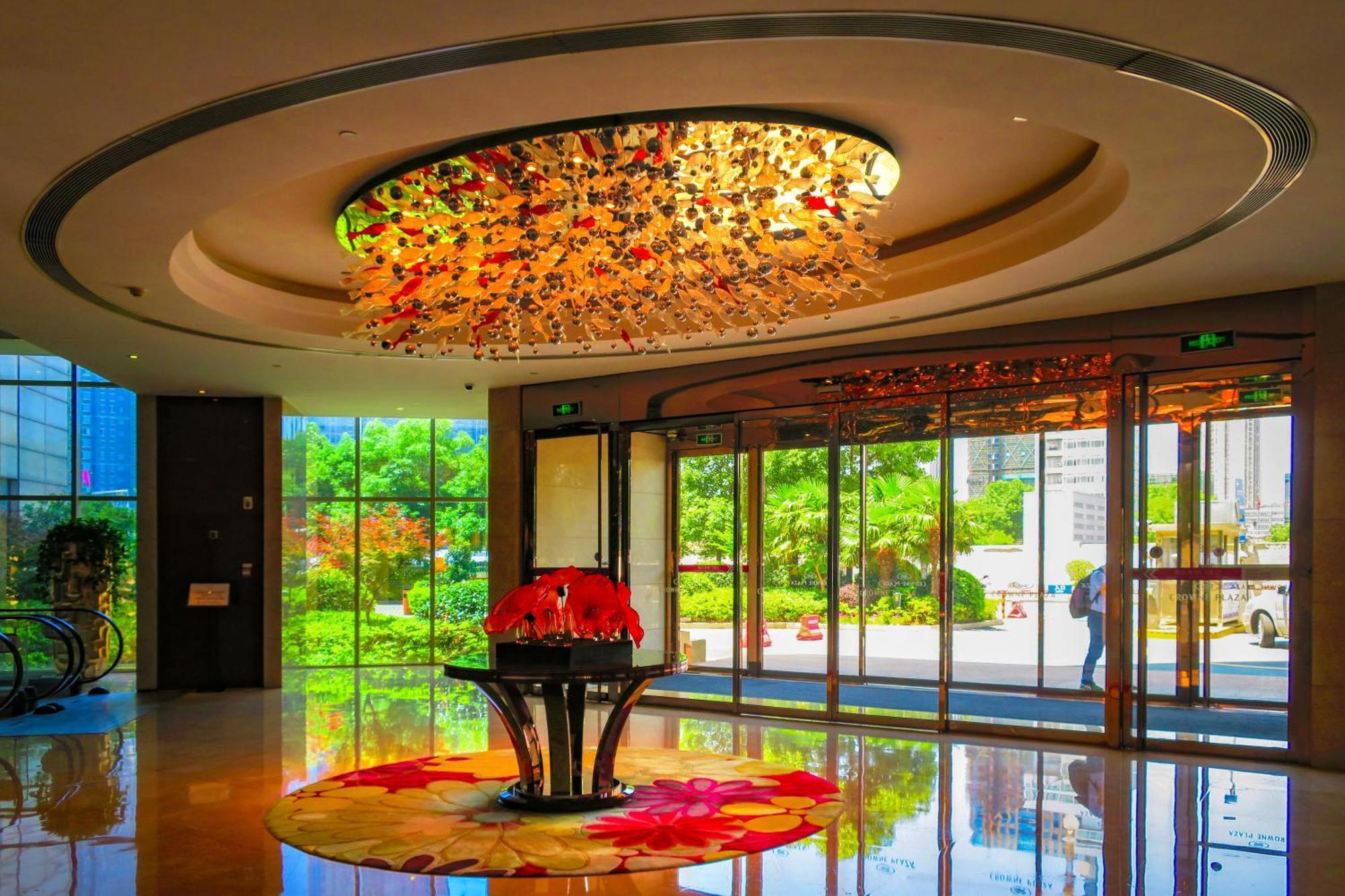 Hotel Crowne Plaza Zhenjiang By Ihg Exterior foto